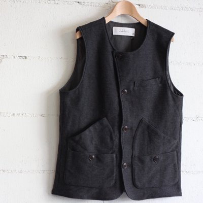  30 OFF CURLY WELT DIFFER VEST col:CHARCOAL