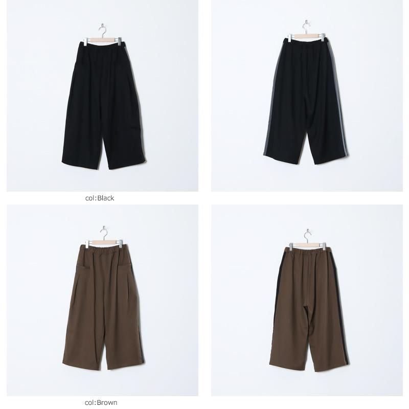 blanc basque (ブランバスク) 側章付ストレッチワイドイージーパンツ