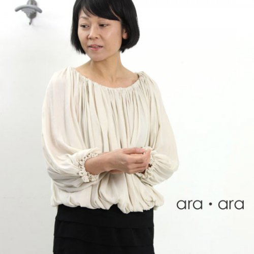 ara・ara (アラアラ) デザインギャザーブラウス