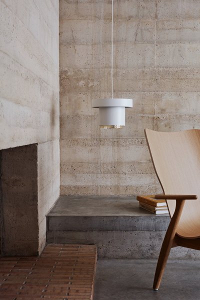 ArtekۡA201 pendant, white - brassץǥڥȥ饤 ۥ磻-֥饹(295H210mm)