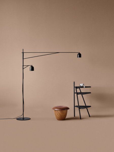 KarakterۡAwkward Light floor lamp, blackץե  ֥å(W1550+820ߦ400H1910mm)