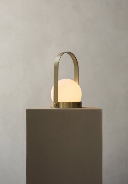 MenuۡCarrie LED table lamp, brushed brassץơ֥ ֥åɥ֥饹(135H245mm)