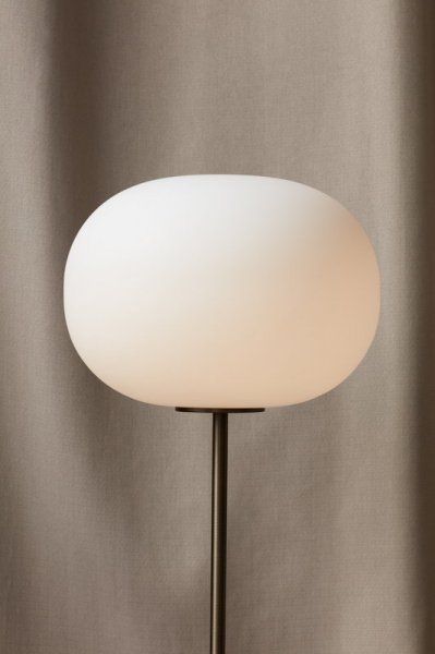 MenuۡJWDA floor lamp, white marble - bronzed brassץե ۥ磻ȥޡ֥-֥󥺥ɥ֥饹(390H1500mm)