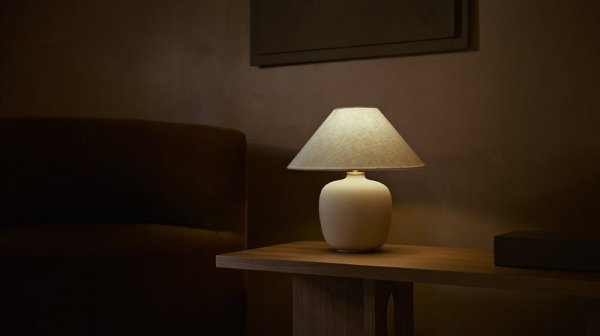 MenuۡTorso table lamp, 37 cm, sand - off whiteץơ֥ -եۥ磻(350H365mm)