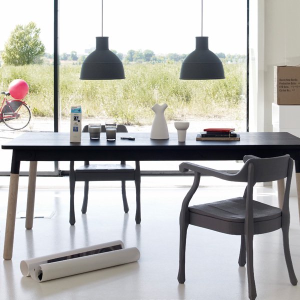 MuutoۡUnfold lamp, blackץڥȥ饤 ֥åʦ320H300mm)