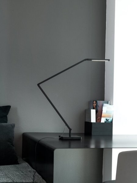 Nemo LightingۡUntitled Linear table lamp with table baseץơ֥ ֥å(W660H520mm)