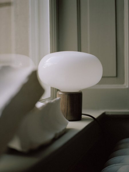 New WorksۡKarl-Johan table lamp, oakץơ֥ (230H235mm)