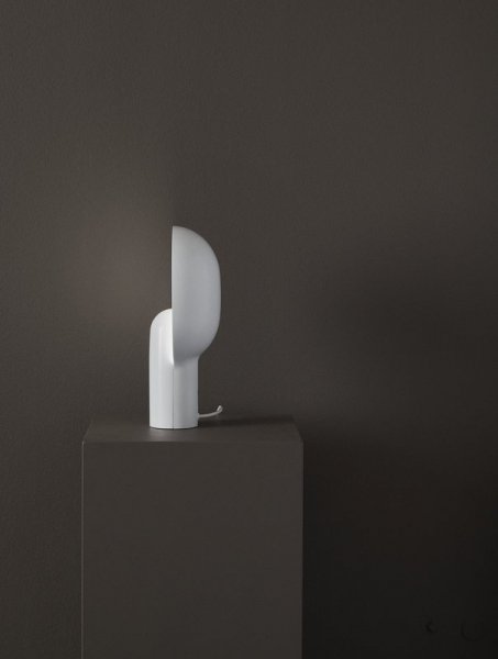 New WorksۡWare table lamp, whiteץơ֥ ۥ磻(W200D120H340mm)