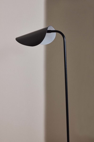 Studio Joanna LaajistoۡLumme floor lamp, blackץե ֥å(W150D440H1240mm)