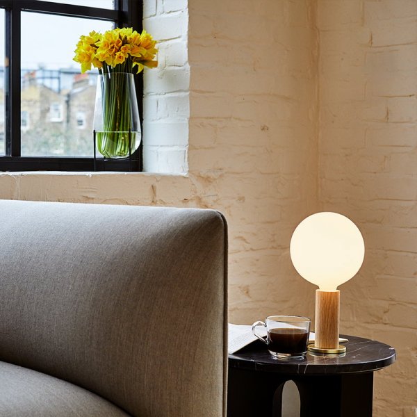TalaۡKnuckle table lamp with Sphere IV bulb, oakץơ֥  (150H298mm)