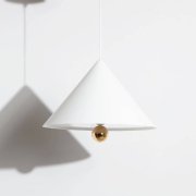 【Petite Friture】「Cherry LED pendant, large, black」ペンダントライト White（Φ500×H375mm)