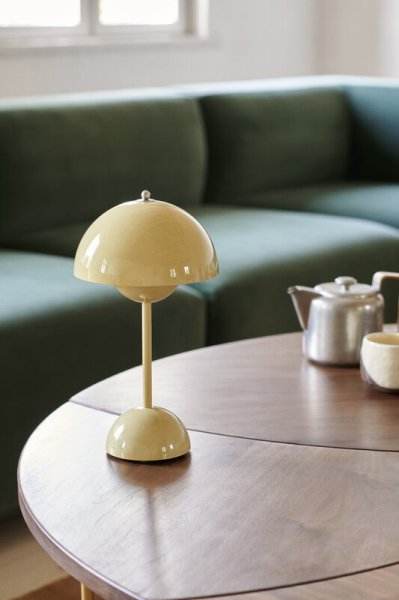 &Tradition̲ǥFlowerpot VP9 portable table lamp, pale sandץơ֥饤(160H295mm)