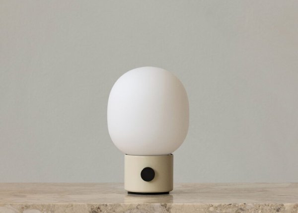 Menu̲ǥJWDA Portable table lamp, alabaster whiteץơ֥饤(145H215mm)