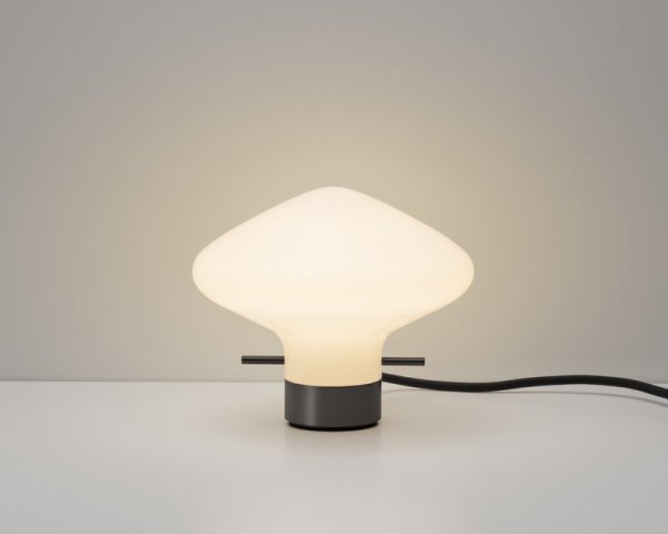 LYFA̲ǥRepose table lamp 175, opal - blackץơ֥饤(175H145mm)