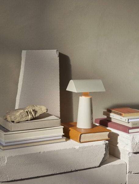 &Tradition̲ǥCaret MF1 portable table lamp, silk greyץơ֥饤(W100D150H220mm)