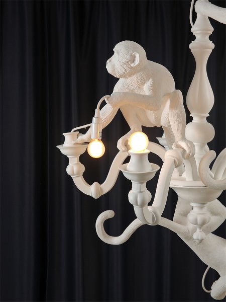 インテリア照明　ペンダントライト　イタリアの猿のデザイン　ホワイト／ブラック（L800・H800mm） 