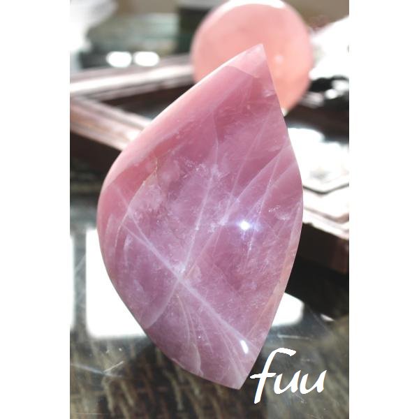 マダガスカル産ローズクォーツ - 天然石とヒーリングのお店 ‐ Crystal Shop Fuu