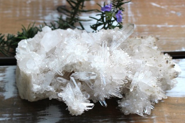 Tibet Needle Flour Quartz٥åȻˡɥ롦եꥹ