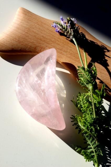 Brazil Rose Quartz Saucer֥饸뻺ġcrescent moon