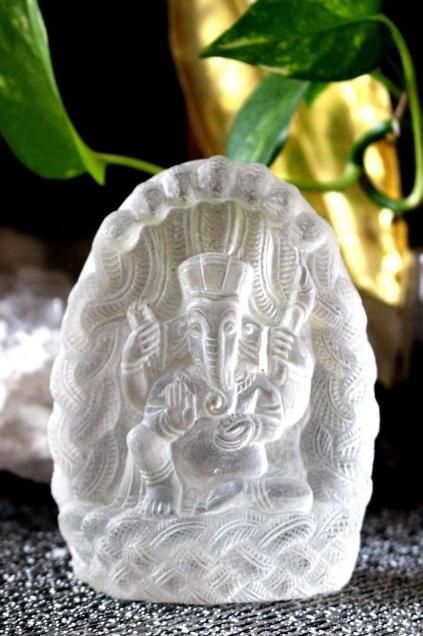 CARVING＊＊彫刻 - 天然石とヒーリングのお店 ‐ Crystal Shop Fuu