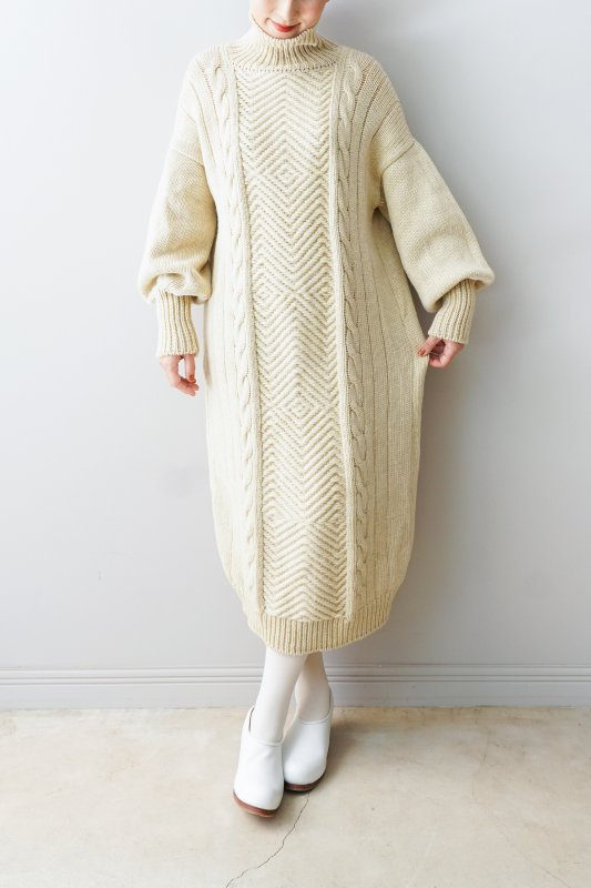 WONDER FULL LIFE Hand knit one piece（Off white） - mofmof 