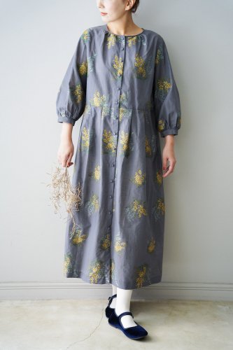 Rijoui Embroidered dress（Gray）