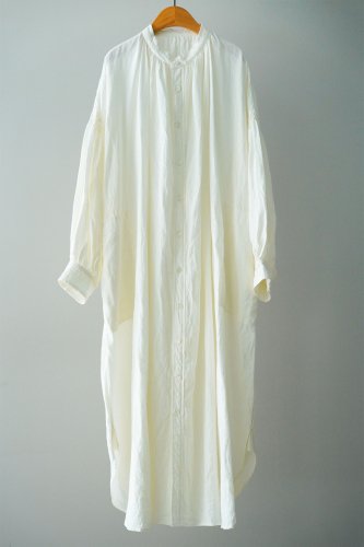 UNIVERSAL TISSU Linen shirring blouse（Off-white）