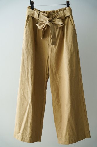 UNIVERSAL SEVEN Cotton ramie twill pants (Camel)