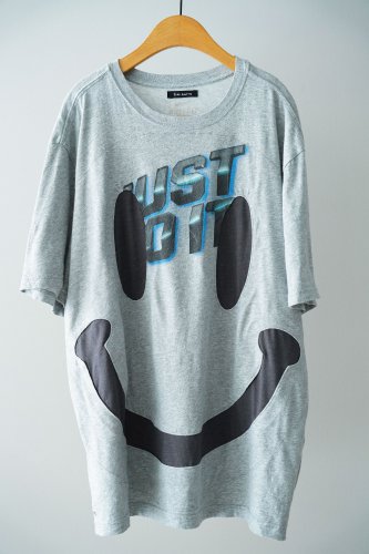 YEAH RIGHT!!  smile Tee（Gray）
