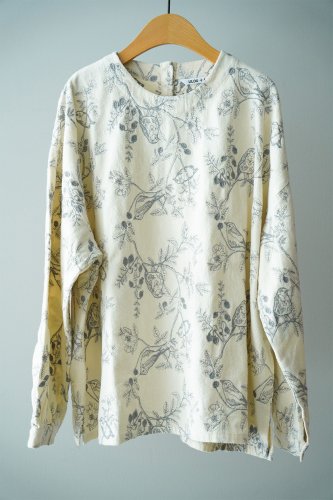 LILOU+LILY Embroidery pullover (Ivory)