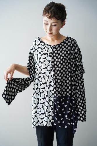 YEAH RIGHT!!  W sleeve topsNavy
