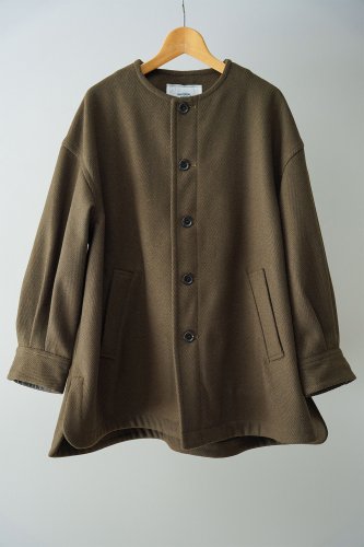 UNIVERSAL TISSU Wool herringbone collarless jacket (Khaki)