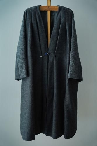 youmolaugh Universal gown coatBlack