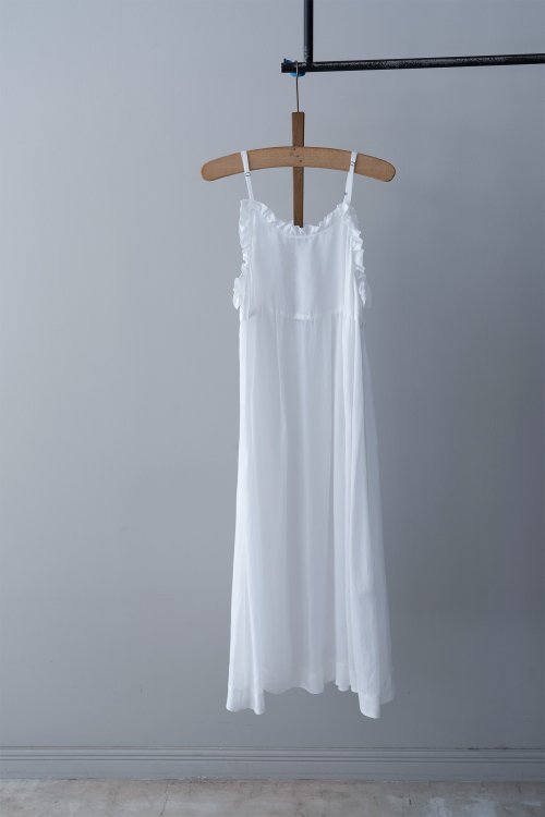 gasa* grue Frill Cami Dress ( White )