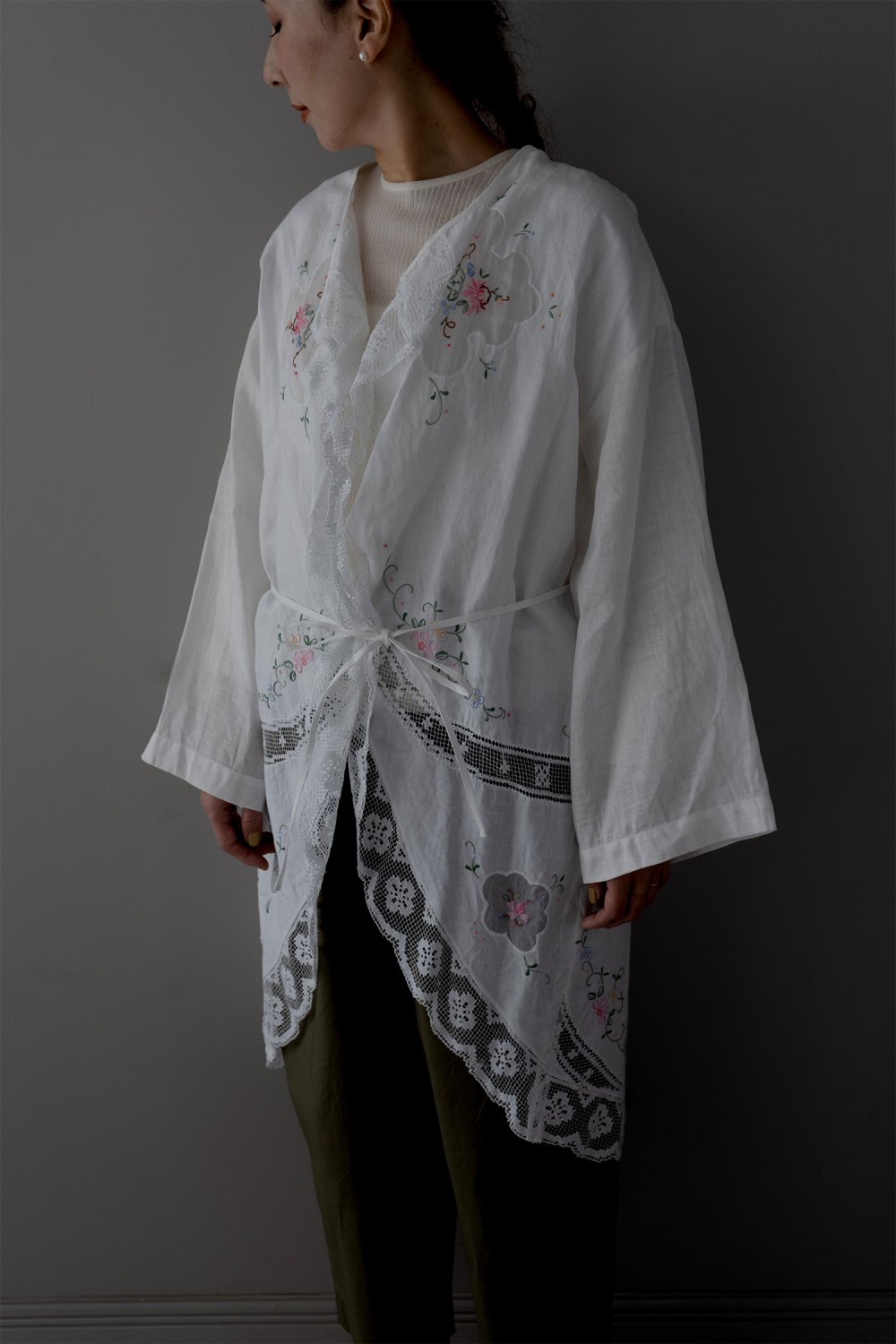 Heriter Embroidery Gown ( White )
