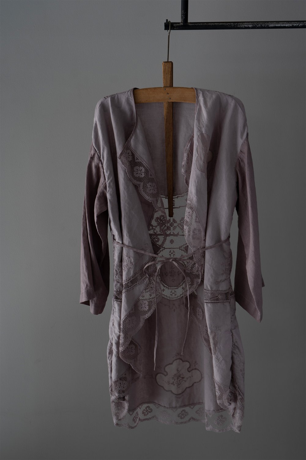 Heriter Embroidery Gown ( Lavender )