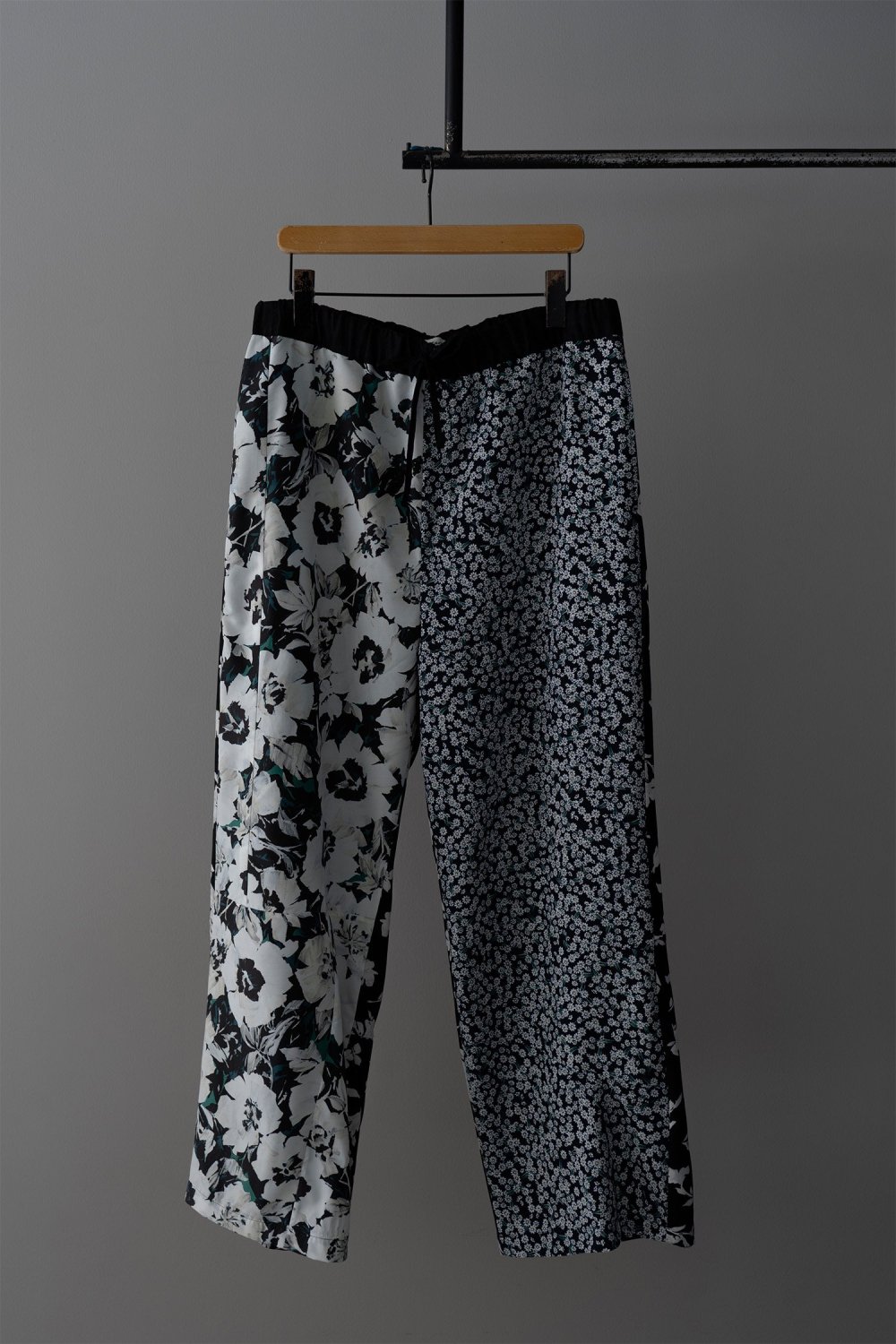 YEAH RIGHT!!  Floral Mix Wide And Easy Pants Floral 