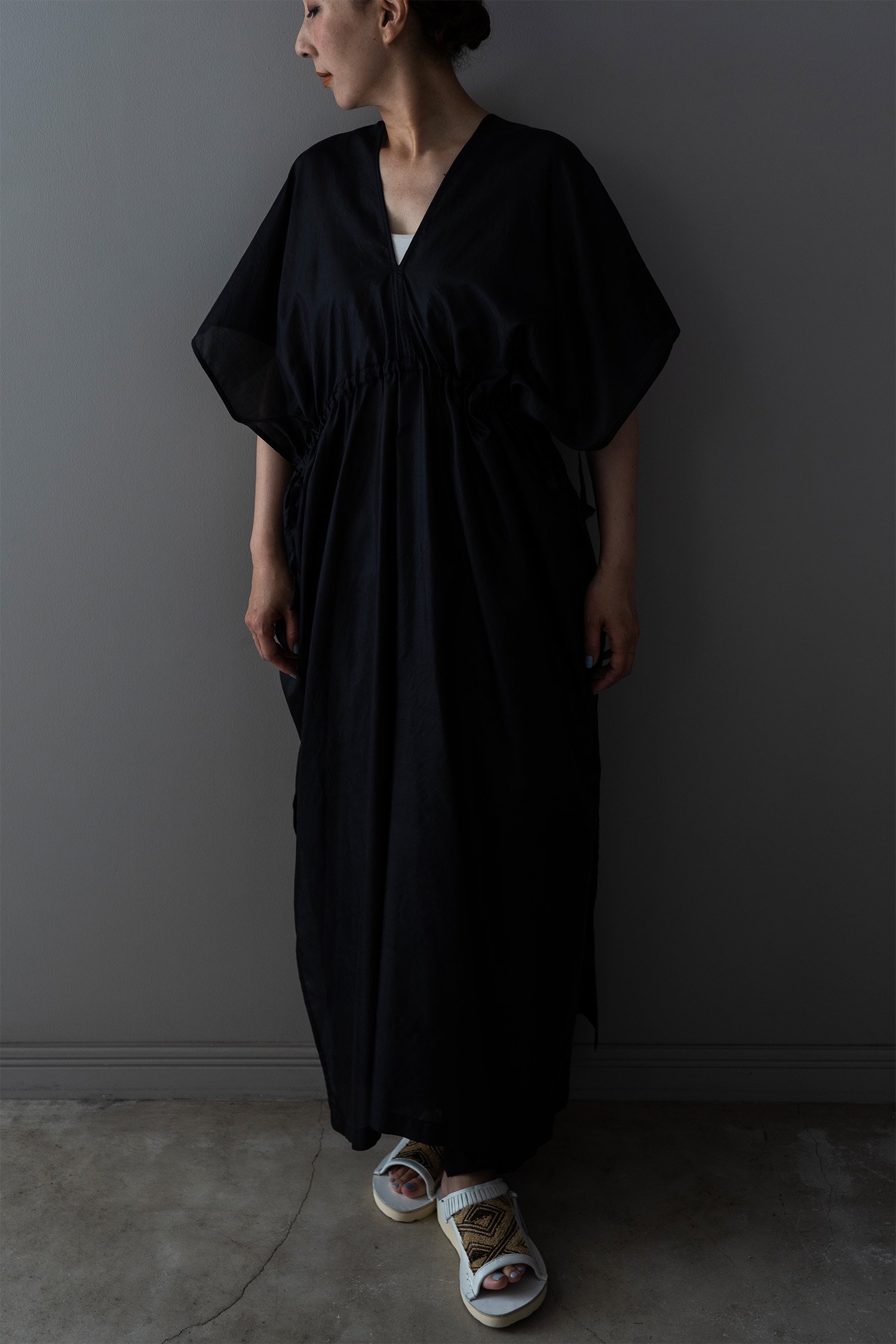 WONDER FULL LIFE Mulberry Silk | Neo Kaftan Dress Black 