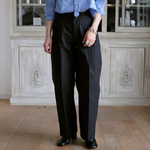 COTTON TWILL 2 TUCK TROUSERS