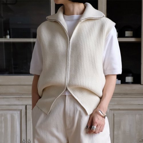 Wool cashmere silk zipped up vest