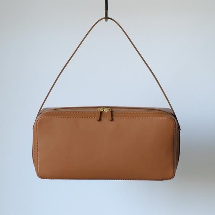 LEATHER SQUARE BAG MADE BY AETA - Licavou shopping