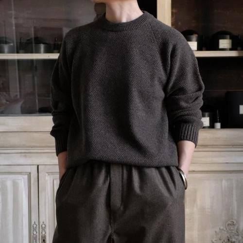 LAMBS WOOL CREWNECK SWEATER