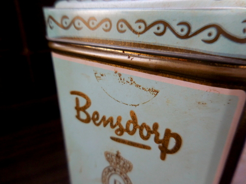 老舗チョコ店”Bensdorp