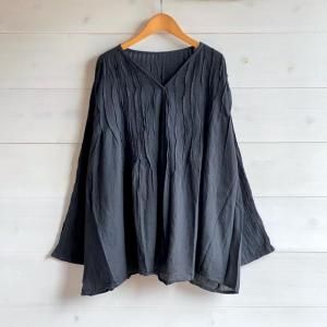 yumtso-Ray gauze tops-black<img class='new_mark_img2' src='https://img.shop-pro.jp/img/new/icons14.gif' style='border:none;display:inline;margin:0px;padding:0px;width:auto;' />