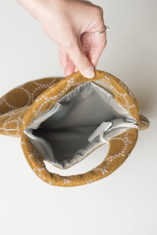 ミナペルホネン tambourine egg bag (ヘリンボーン) - ミナペルホネン 