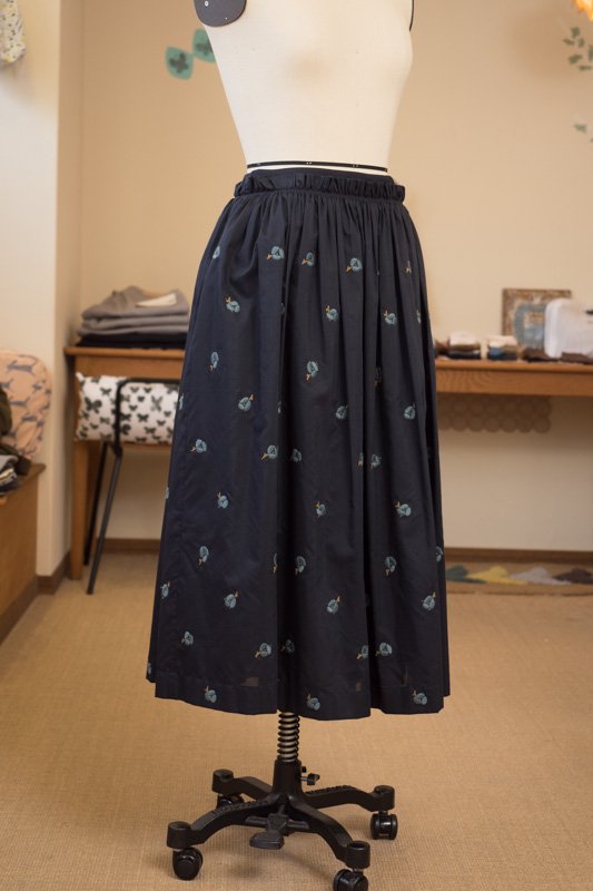 ミナペルホネン　ohayo ギャザースカート刺繍部分コットン100%