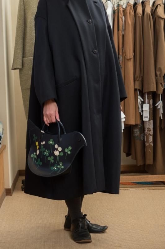 持ち手に色あせがありますミナペルホネン mina perhonen トリ バッグ tori bag 鳥