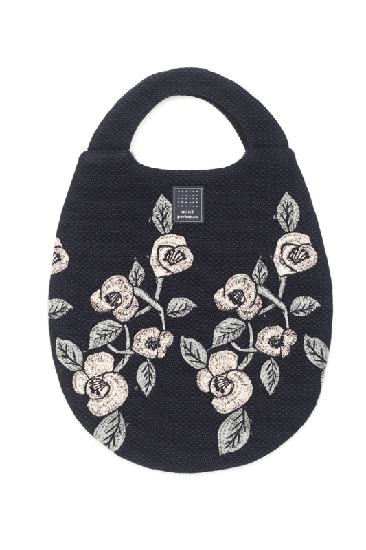 mina perhonen swing camellia egg bag - ミナペルホネン正規取扱店 ...