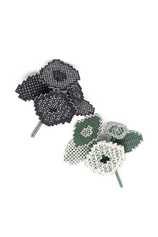 minä perhonen stitch garden-chouchoコサージュ mina perhonen コサージュ - stitch gaden- - ミナペルホネン