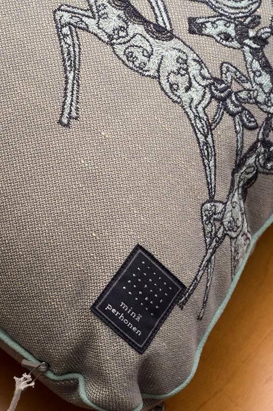 mina perhonen gnocchi cushion -papurikko- - ミナペルホネン